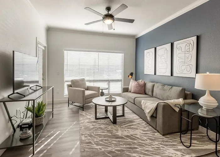 Apartment Landing Modern With Amazing Amenities
